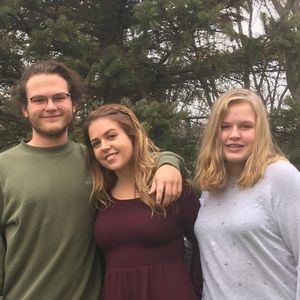 Meet your Posher, Ellen